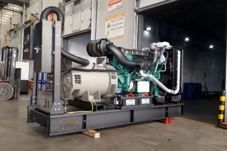 哪些情況下柴油發電機組必須緊急停機？